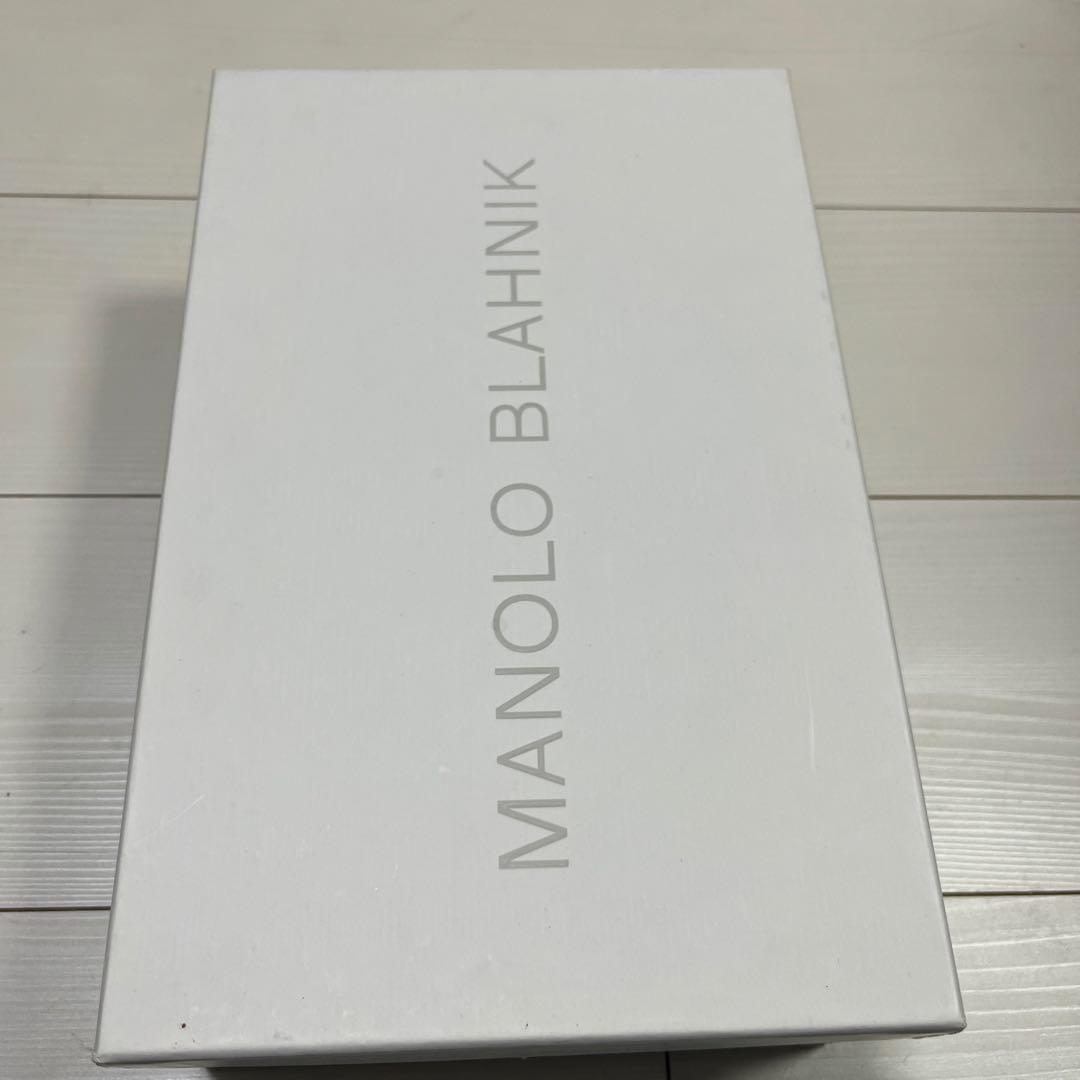 Manolo Blahnik ハンギシ 36 ネイビー ドット