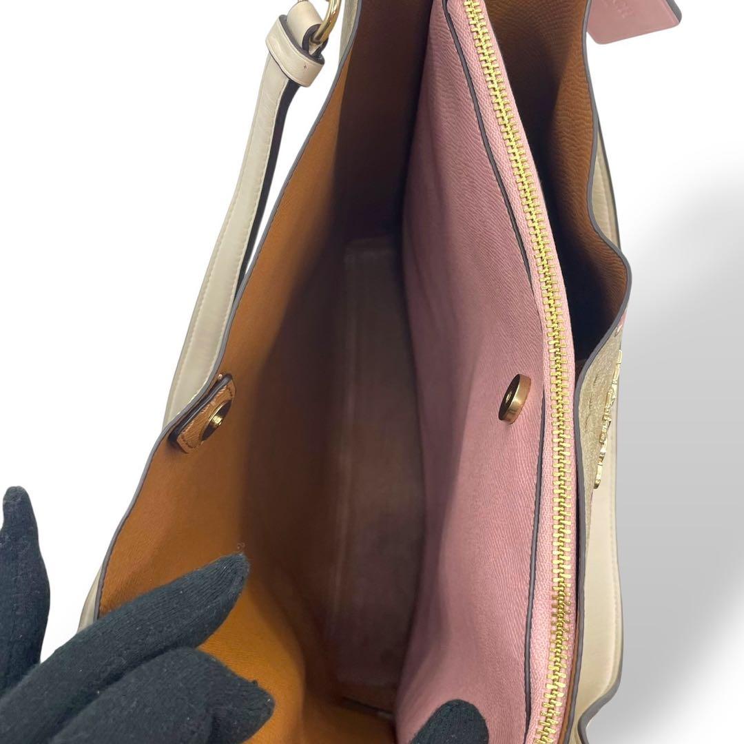 極美品✨️コーチ 2way ショルダーバッグ モリー PVC レザー チェリー柄