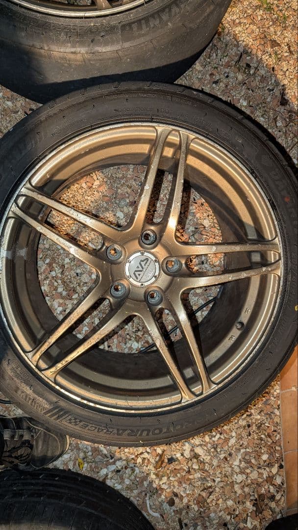 希少サイズ　売り切り！ヨコハマ　AVS　モデル5 17インチ 9J ホイール