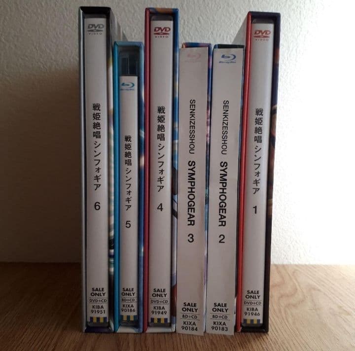 戦姫絶唱シンフォギア　XV DVD　Blu-ray　混合　全巻　GXのみ1巻