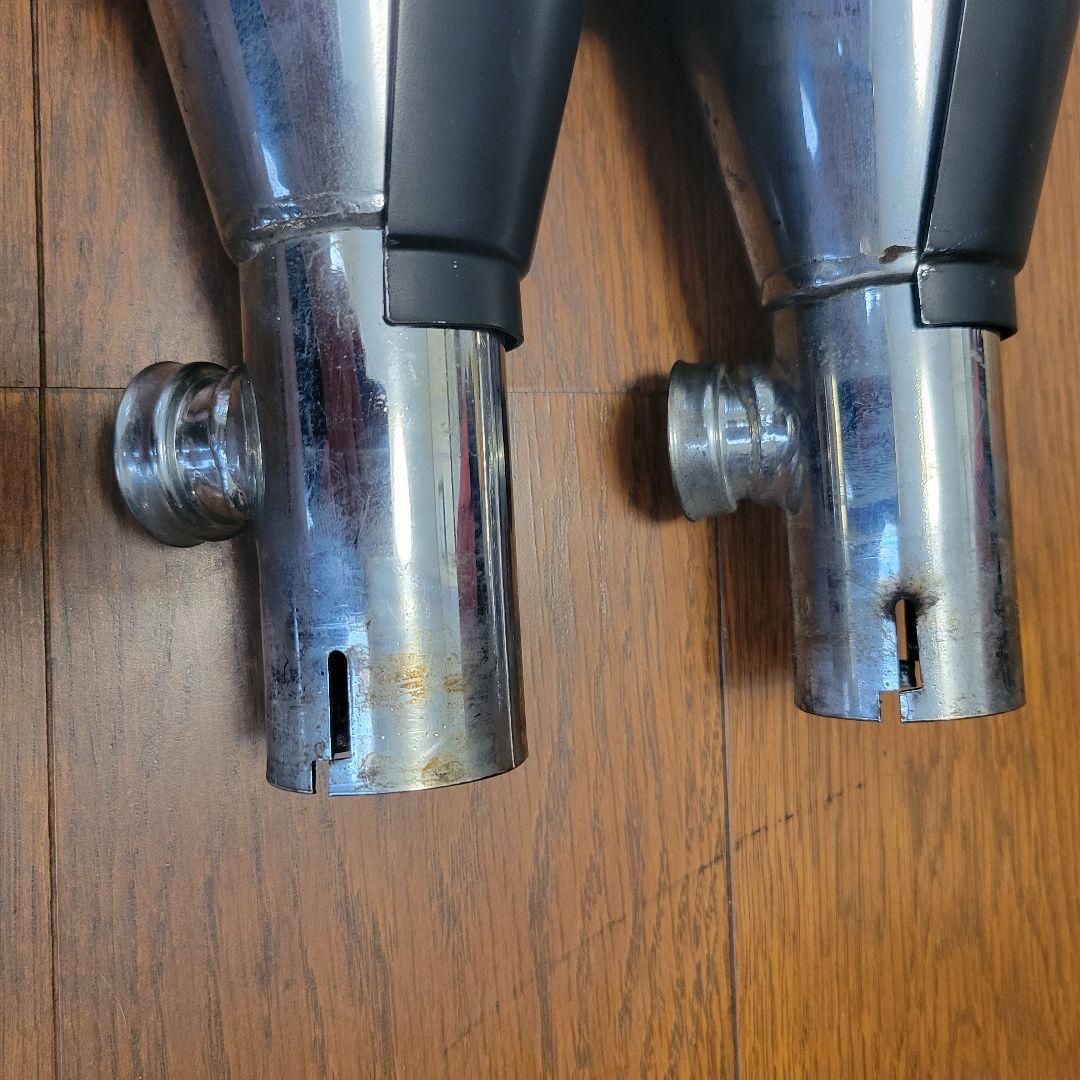 ハーレーダビットソン　純正北米マフラー パンチアウト１６ミリ　０６年以降