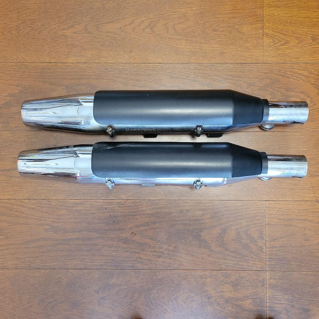 ハーレーダビットソン　純正北米マフラー パンチアウト１６ミリ　０６年以降