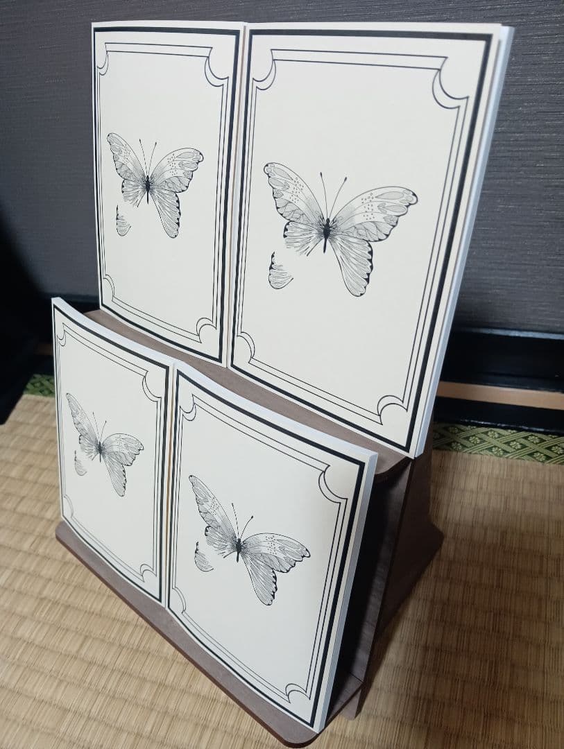 こにあさん専用、モクモクとポスタースタンド