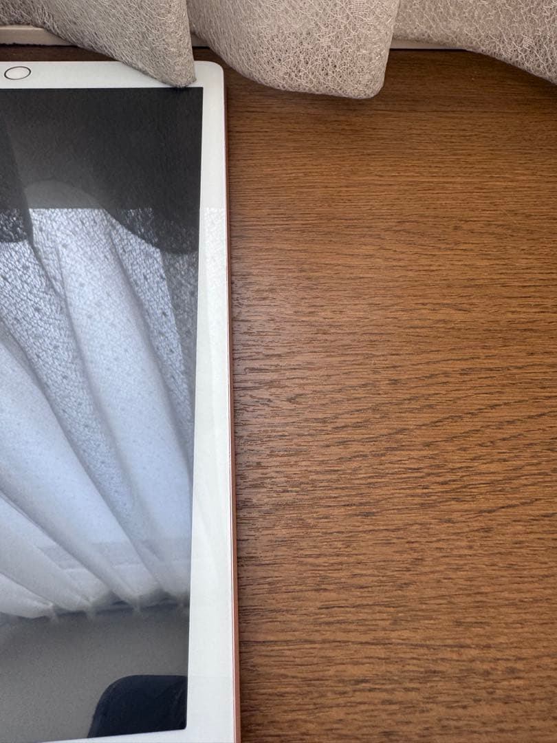 Apple純正 正規品 iPad 本体 第7世代 美品 シルバー リセット済