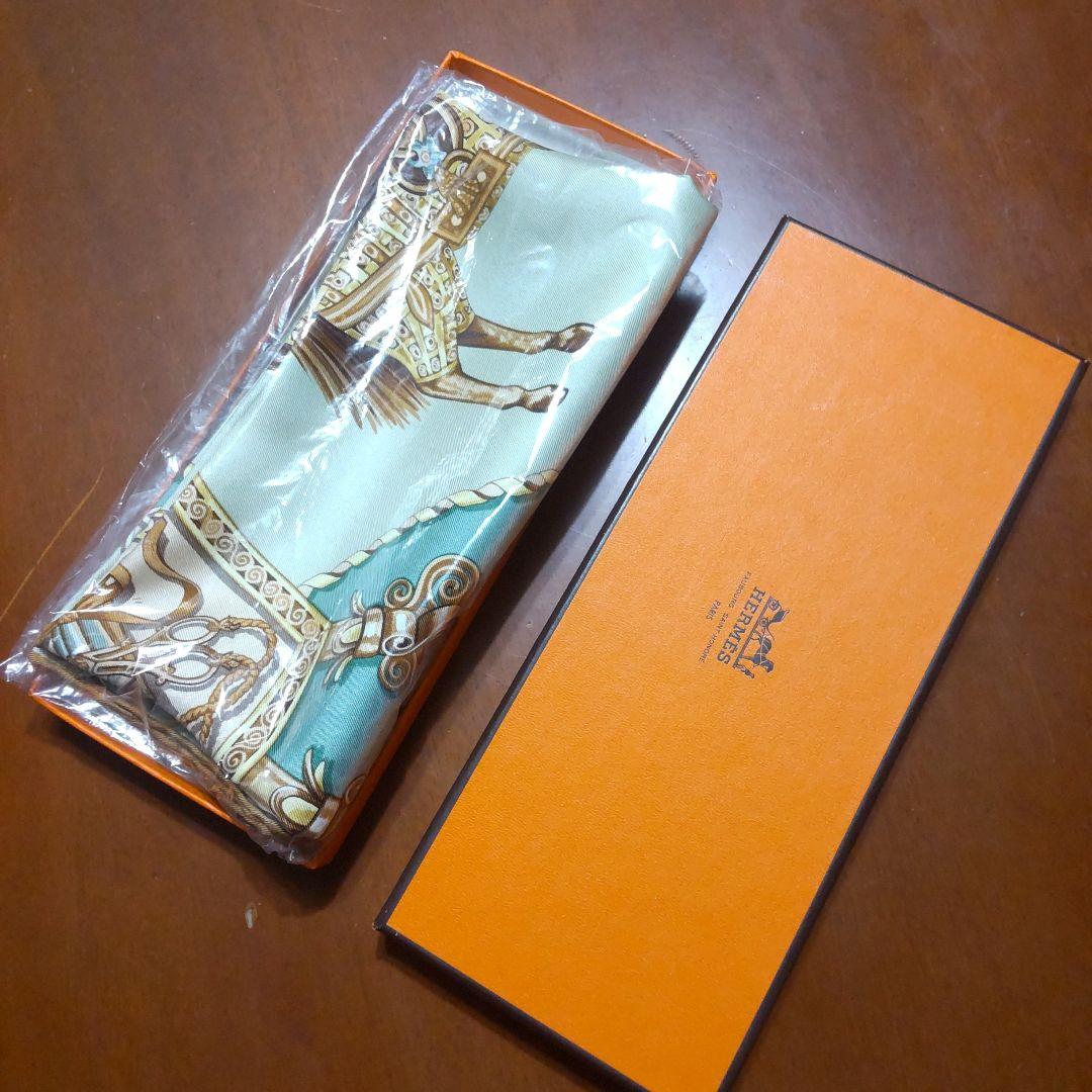 エルメス スカーフ 90×90新品未使用箱付き