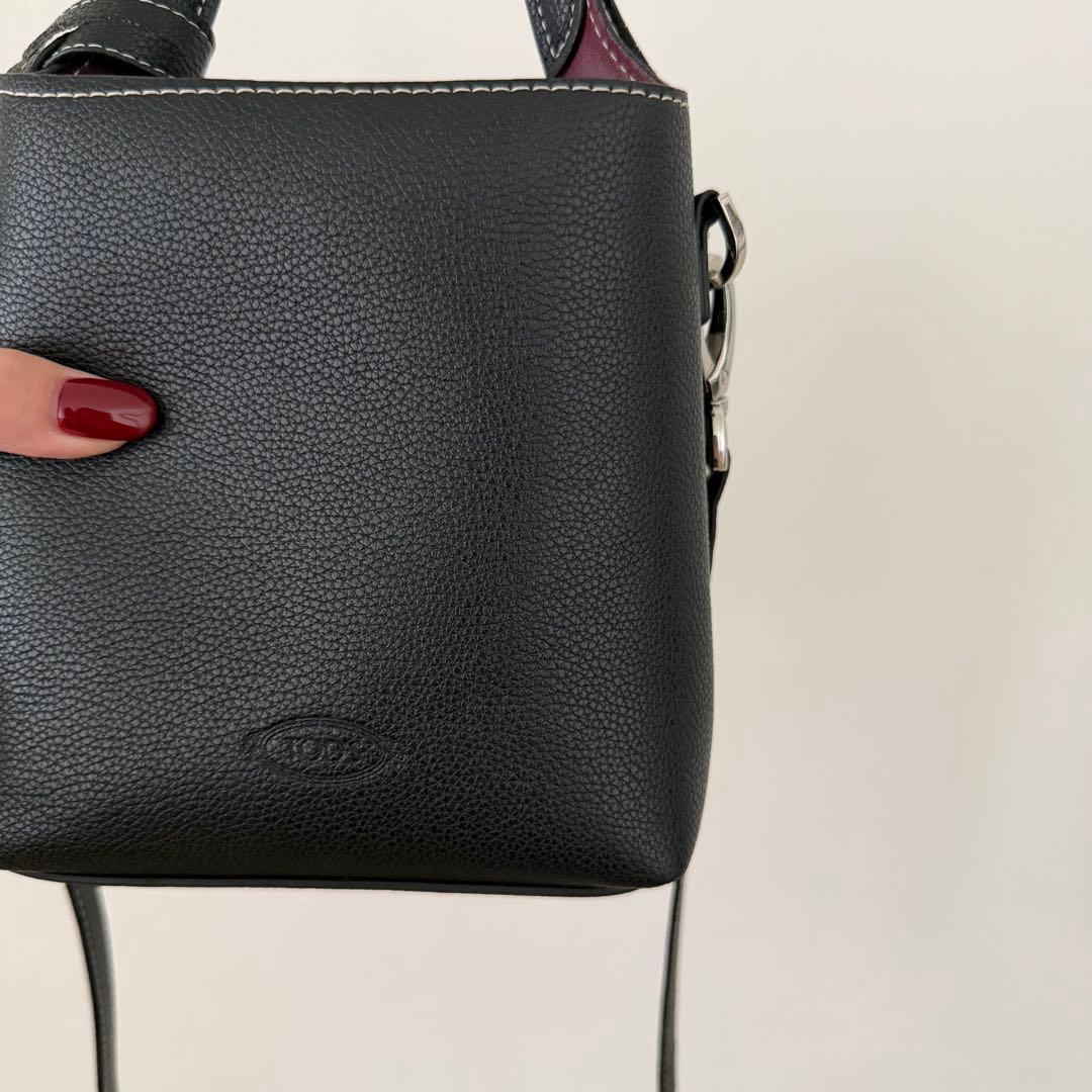 【美品】トッズ Tod's ショルダーバッグ タイムレス マイクロ レザー