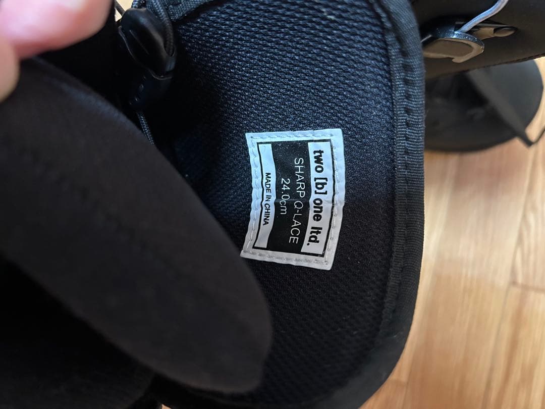 スノボ板（140）、靴（24）