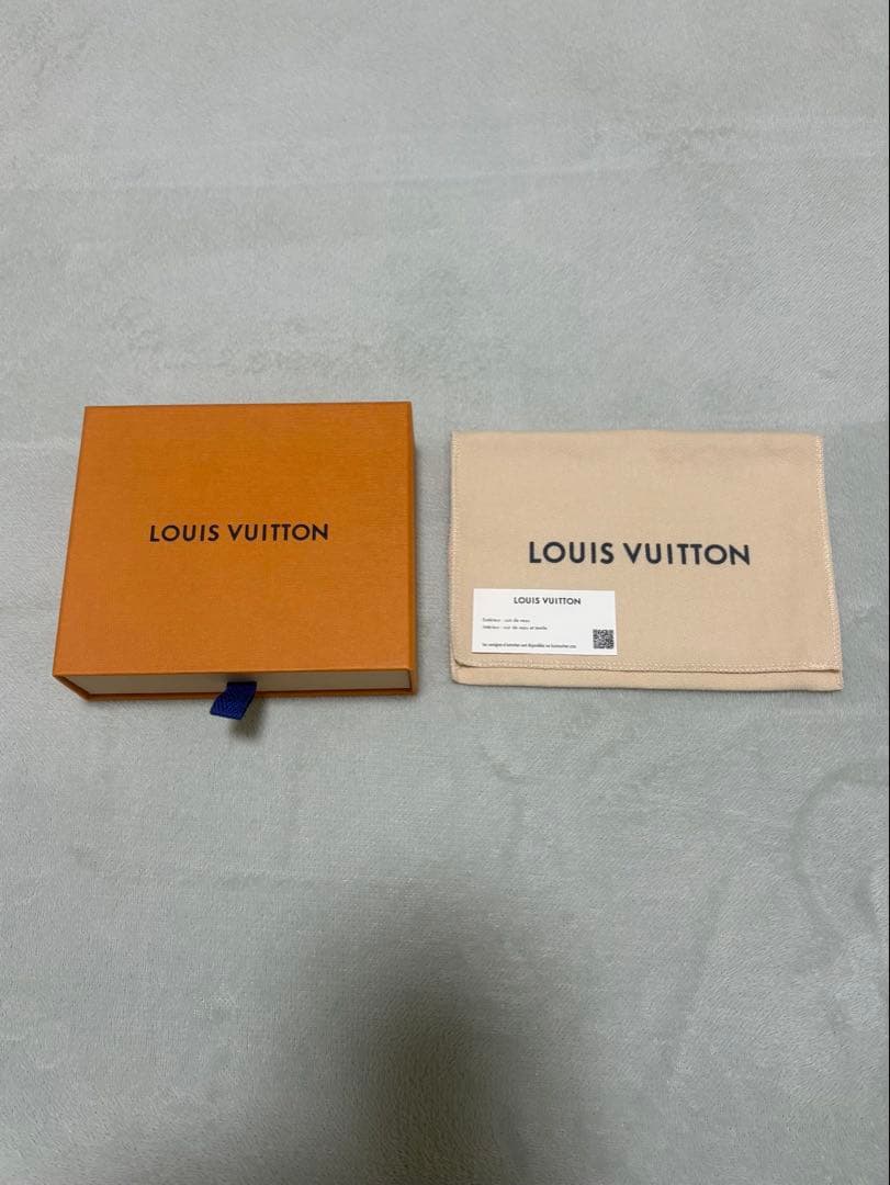 ルイヴィトン ポルフォイユ・マイロックミー コンパクト ブラック 財布