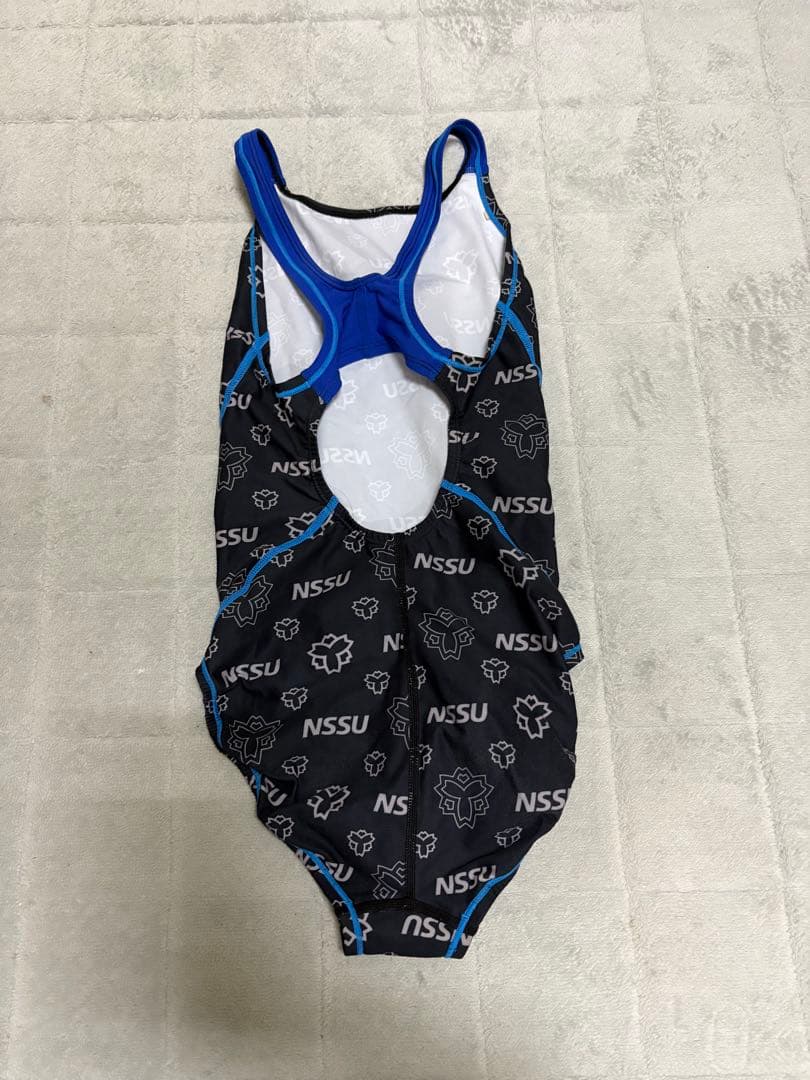 日本体育大学指定水着