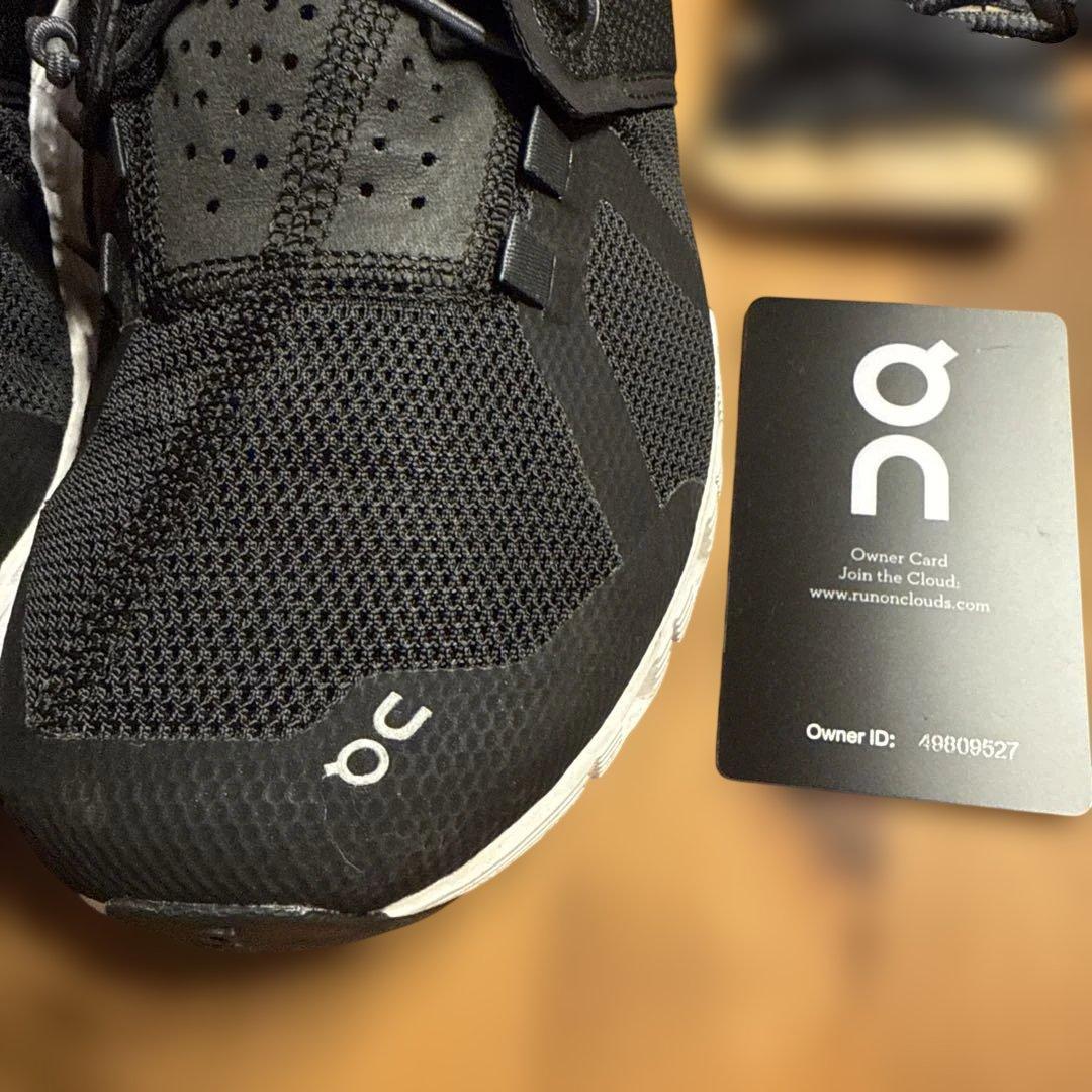 on ランニングシューズ ブラック　美品