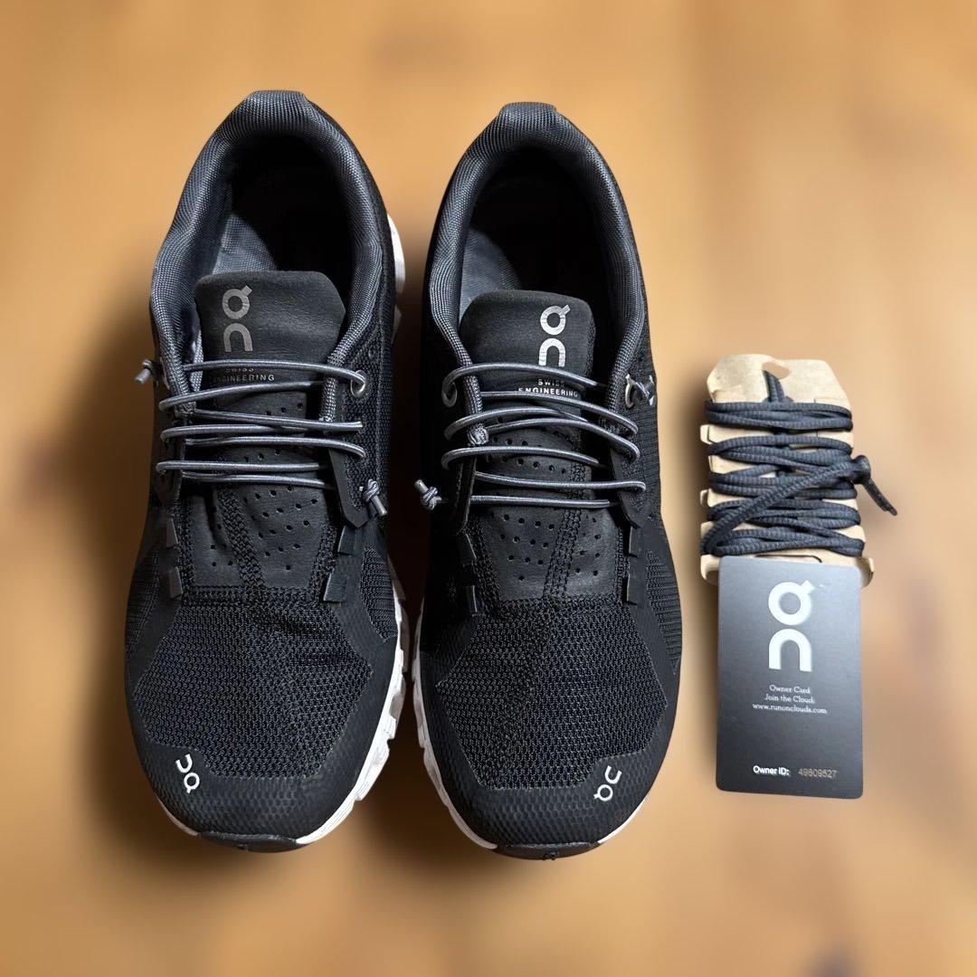 on ランニングシューズ ブラック　美品