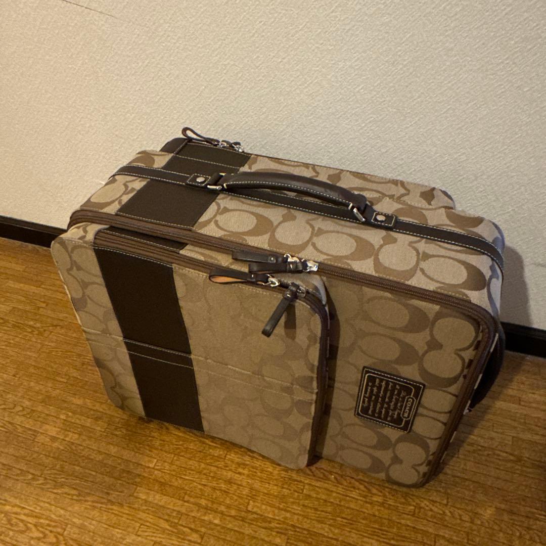 COACH ロゴパターン キャリーケース　一度のみ車移動で使用