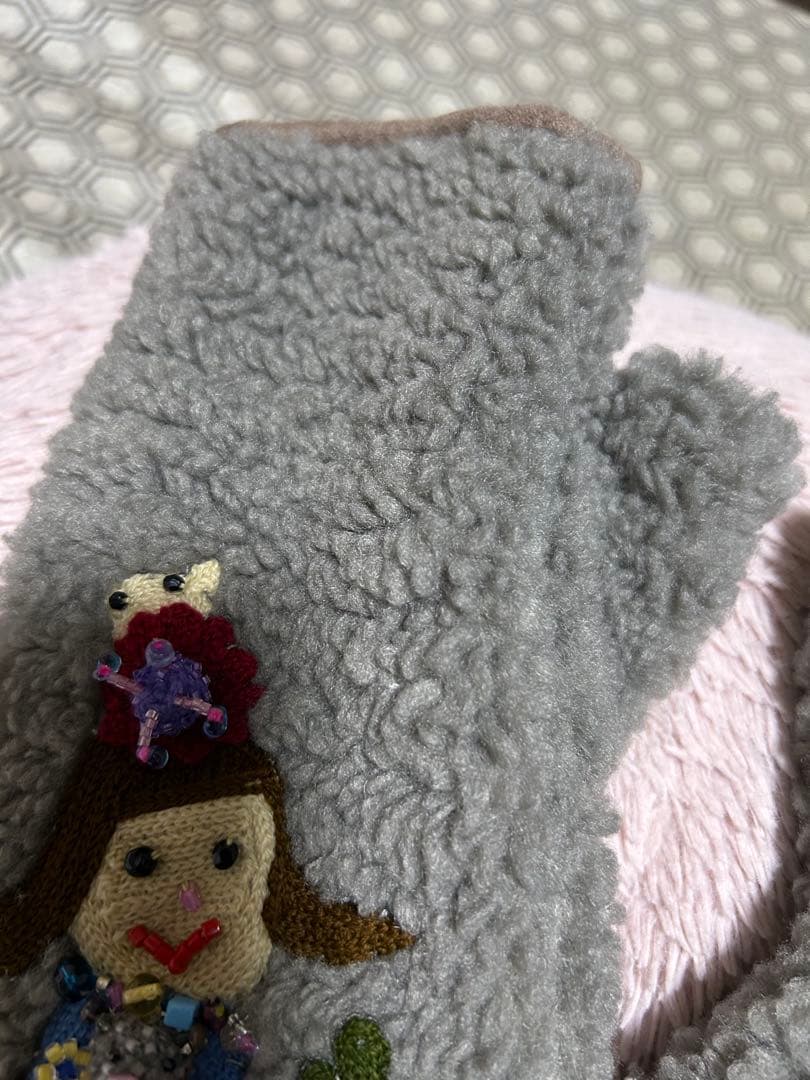 アルベロベロ　オンリーワン ミトン　可愛い編み込みつき。　未使用