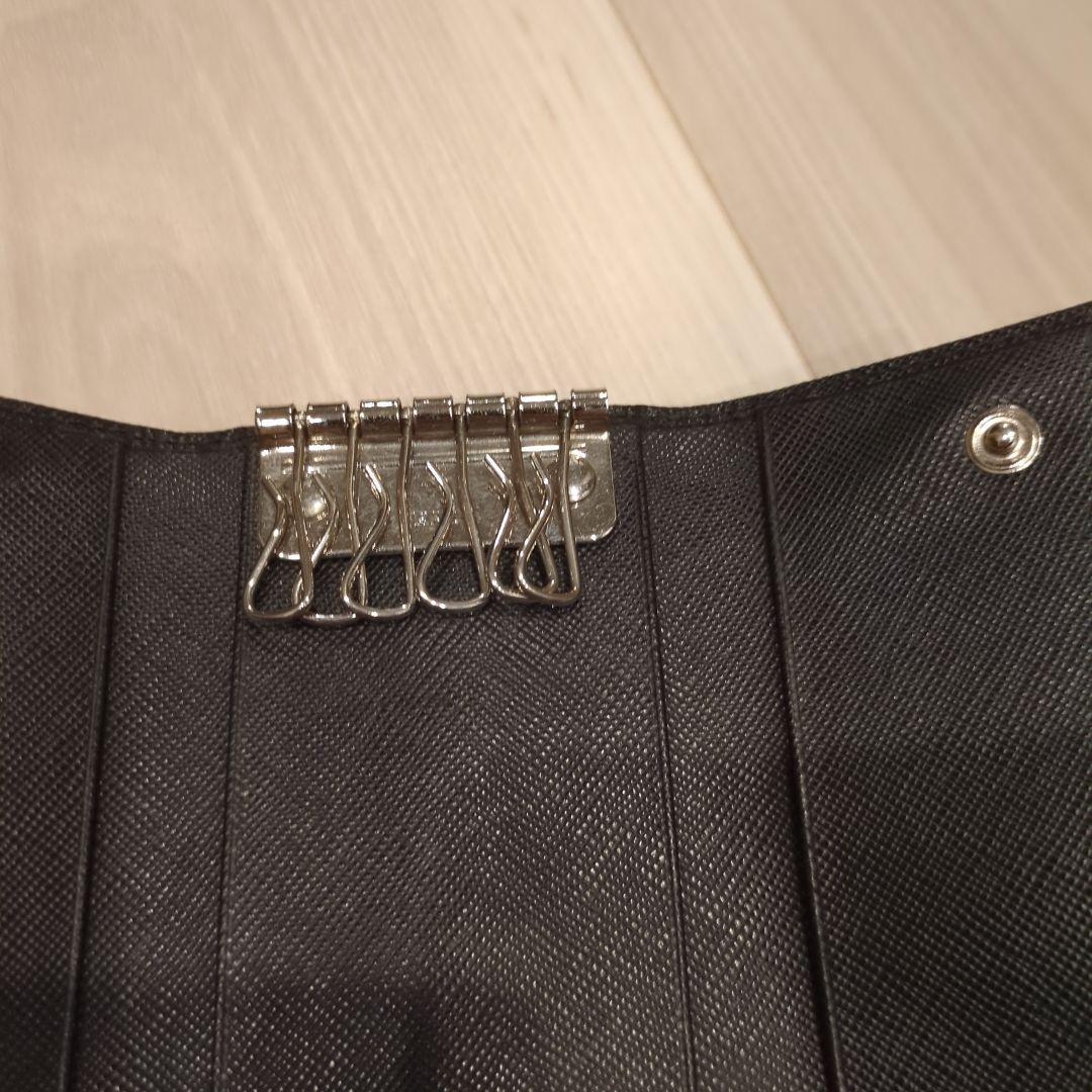 プラダ　キーケース