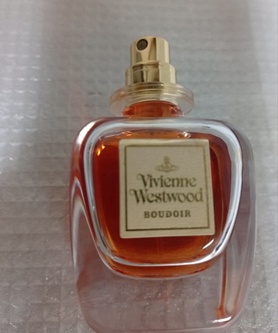 廃番　ヴィヴィアン ウェストウッド　 香水　30ml瓶　残量多め