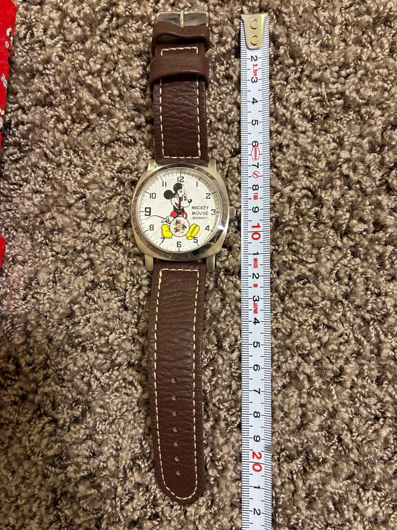 1月5日まで限定価格‼️ミッキーマウス 腕時計 レザー