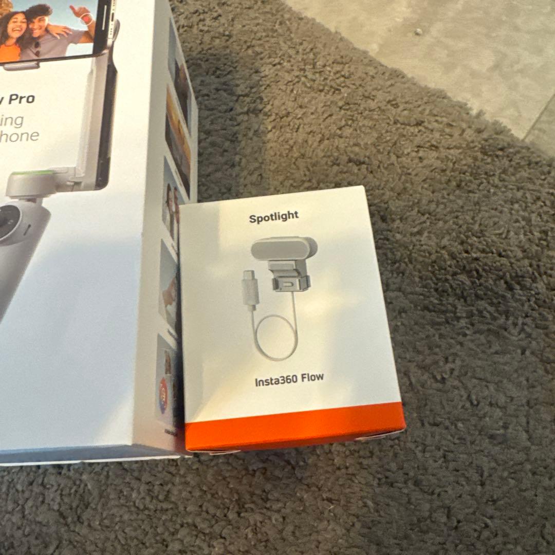 Insta360 Flow Pro スタビライザー　magsafeクランプ付
