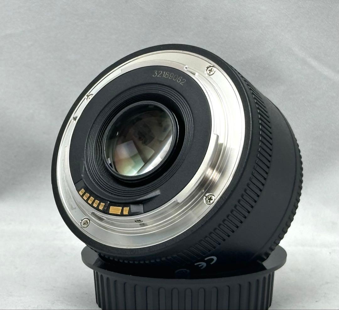 YONGNUO EF 35mm f/2 レンズ