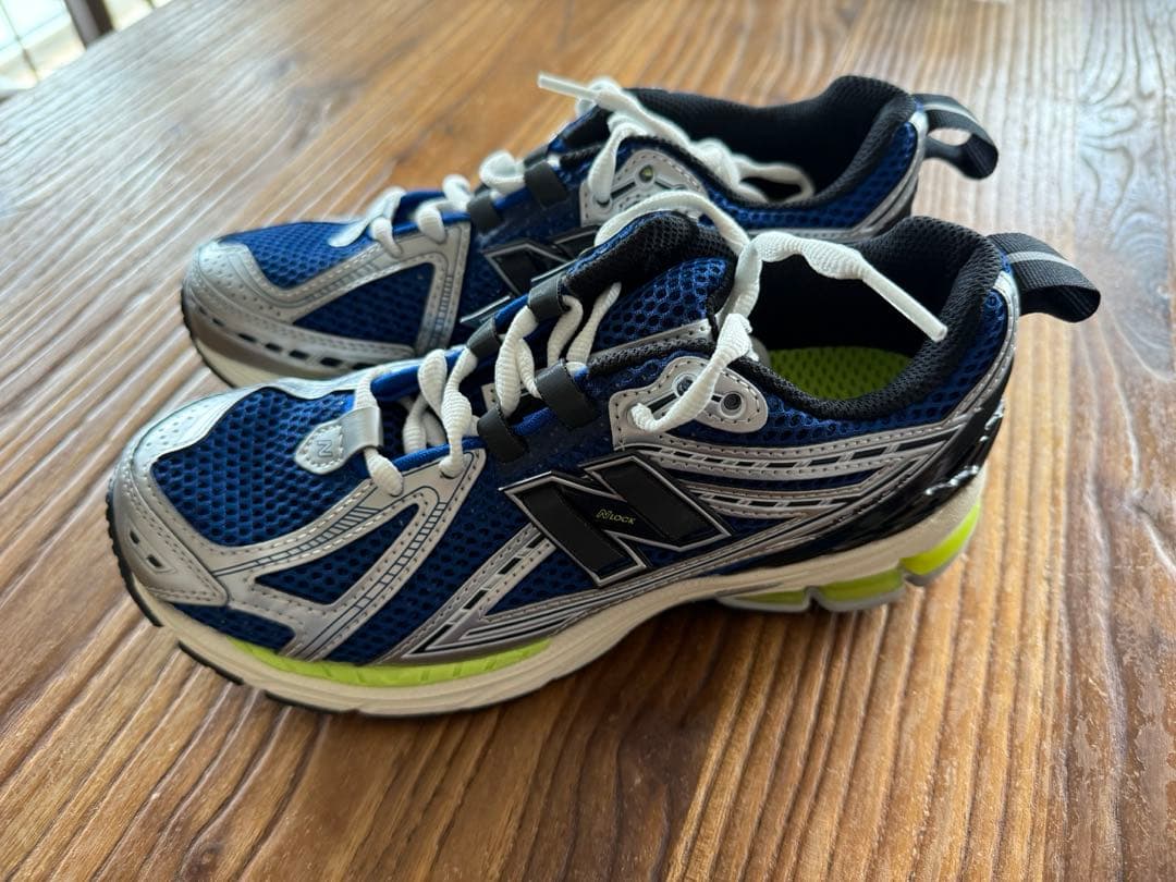 ニューバランス　M1906RCE 23cm