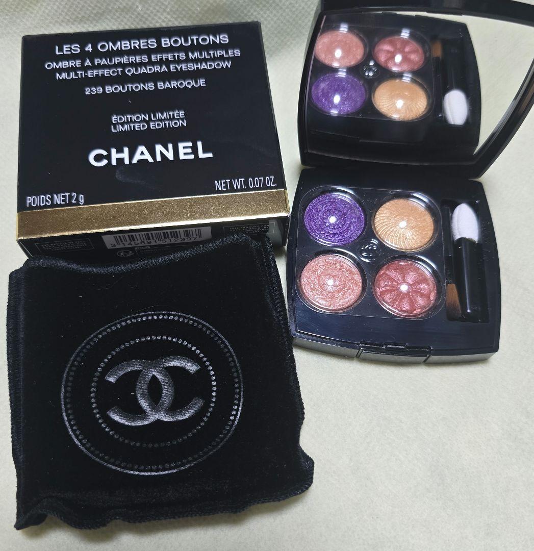 CHANEL レ キャトル オンブル ブトン　ブトンバロック239