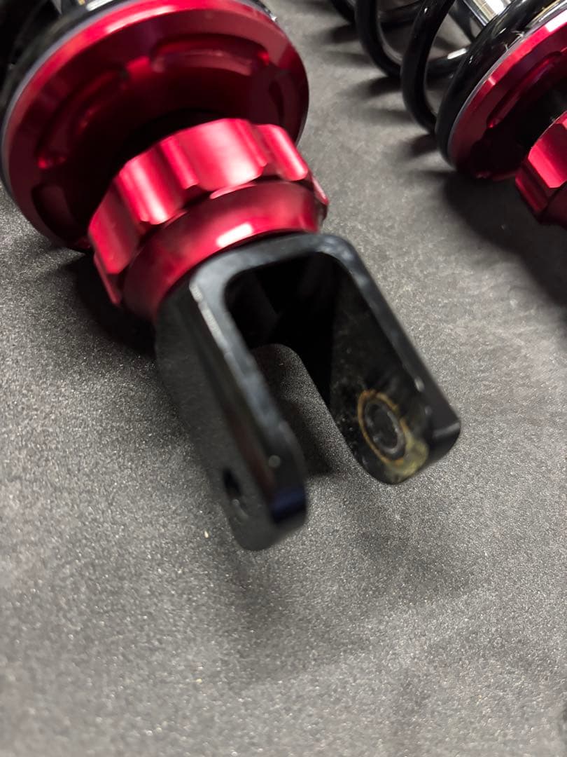 グリファス　サスペンション　赤　KN企画