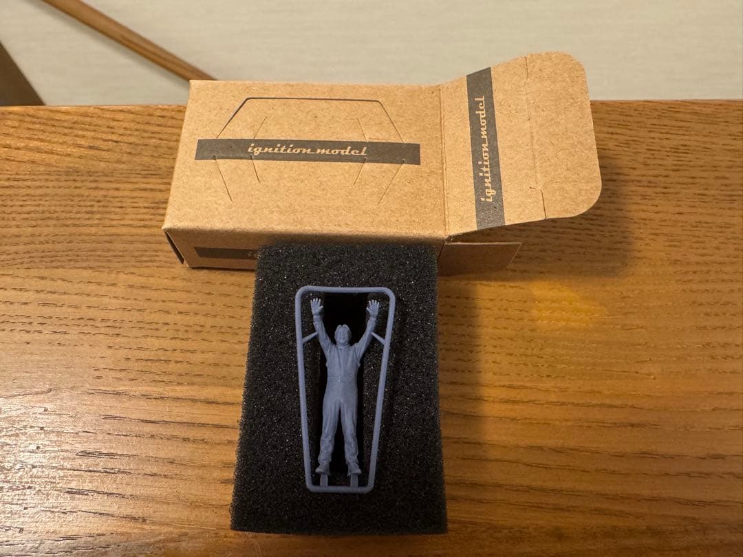 イグニッションモデル1/64 カルソニックR32GTR 京商おまけ