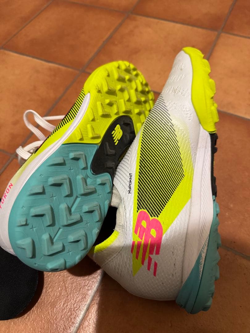 New Balance Furon サッカーシューズ