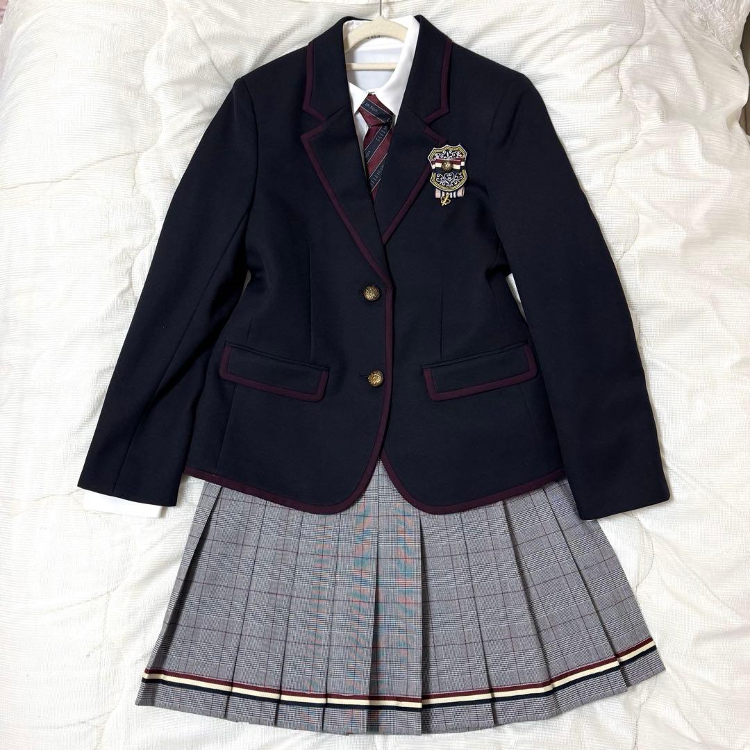 美品 ELLE en noir エルアンノワール　フォーマルスーツ　160