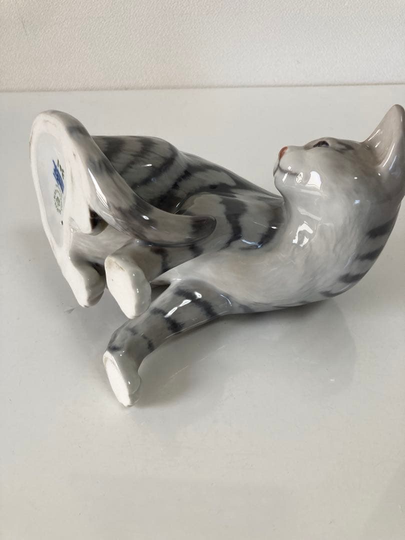   フギュリン　猫　ネコ ねこ　大きめ