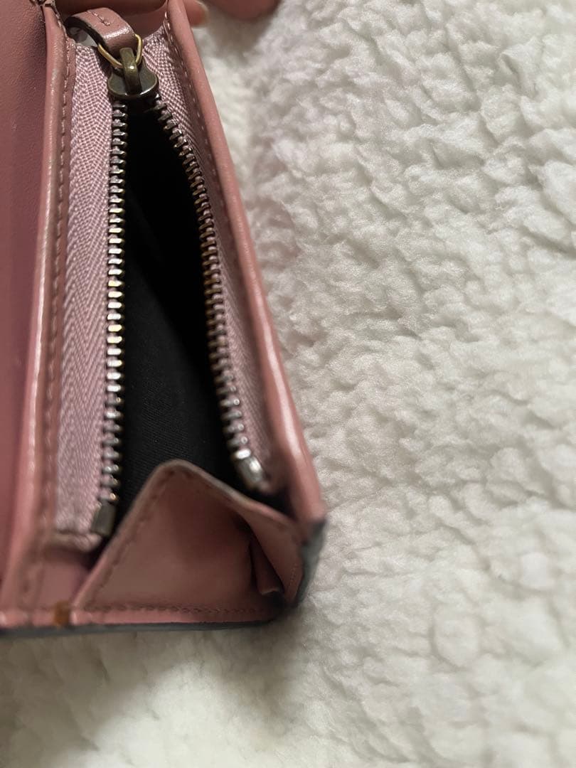 GUCCI グッチ　二つ折り財布 ピンク さくらんぼ