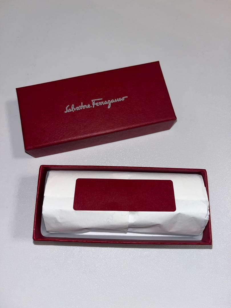 Salvatore Ferragamo ブルー レザー バレッタ