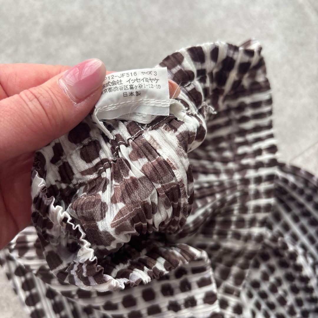 PLEATS PLEASE ドット柄ストレートパンツ サイズ3