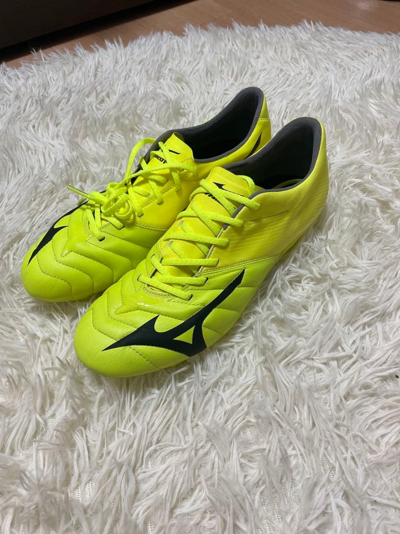 Mizuno THE BASARA japanサッカーシューズ 蛍光イエロー
