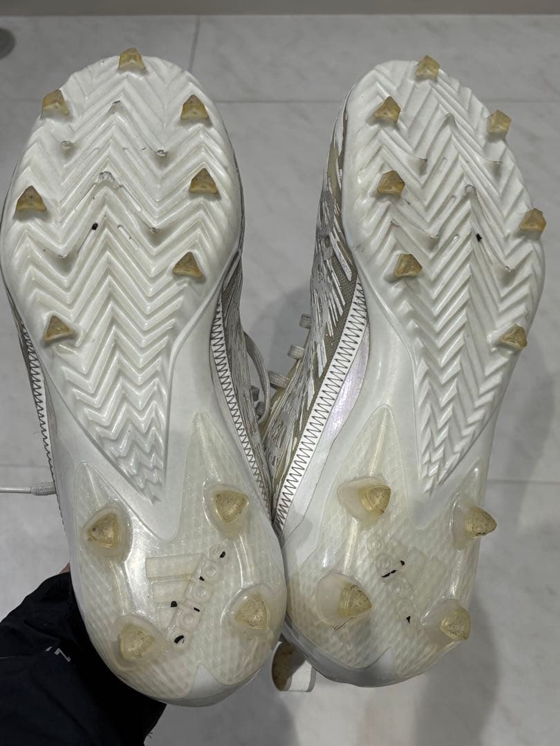 アメフト　adidas スパイクシューズ 28cm