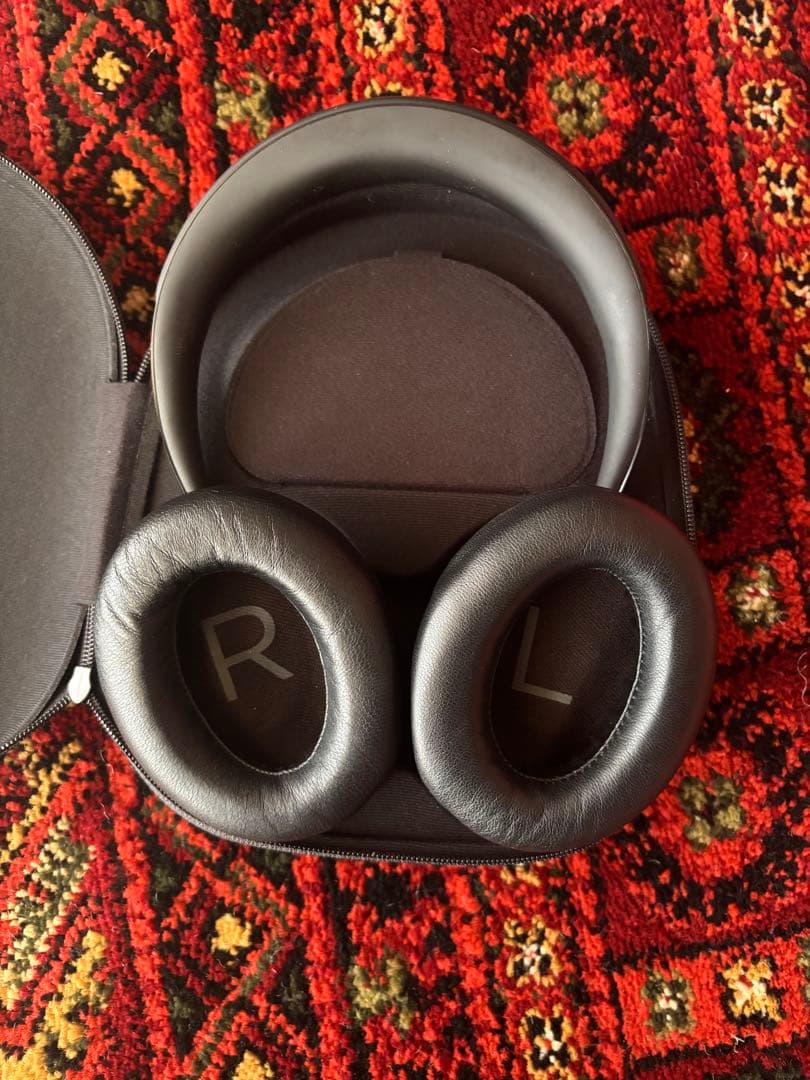 ヘッドホン Bose NOISE CANSELLING HEADPHONES 700