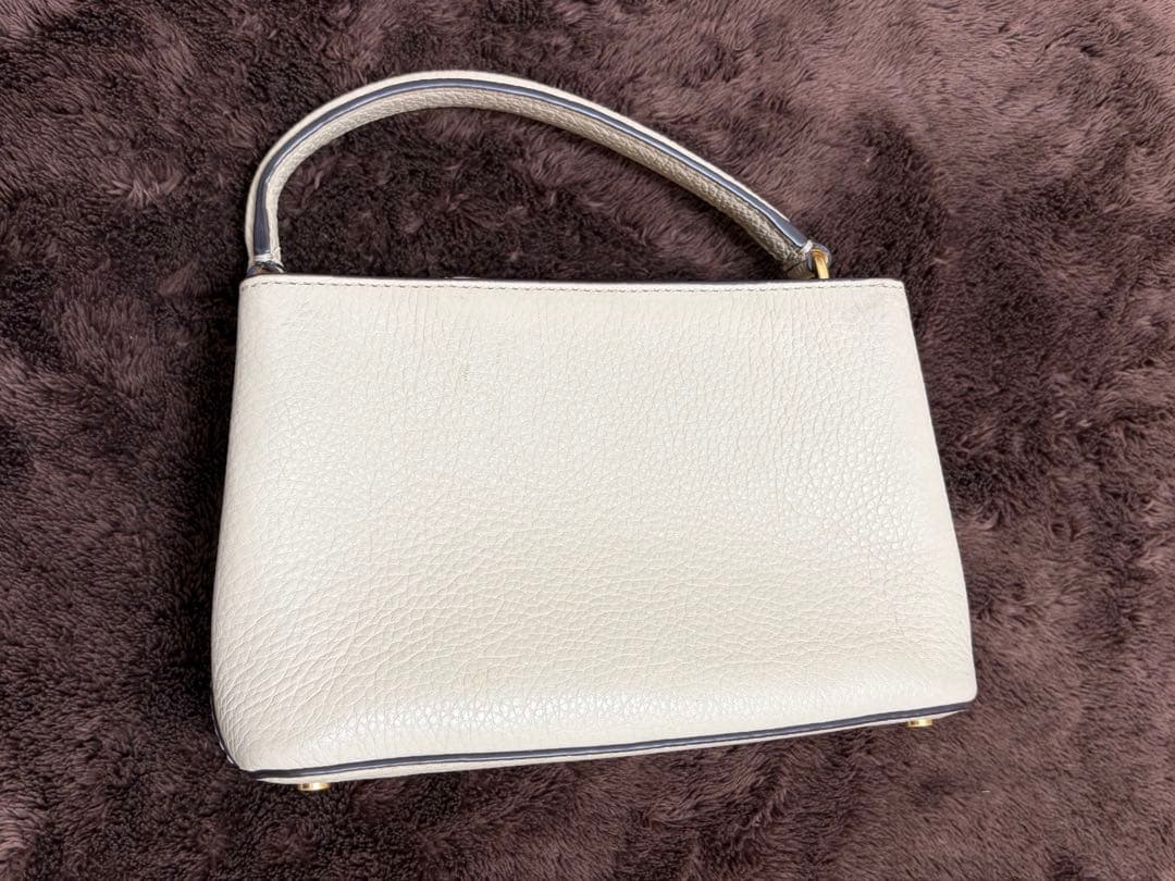 【美品】トリーバーチ ショルダーバッグ アイボリー レザー 斜めがけ
