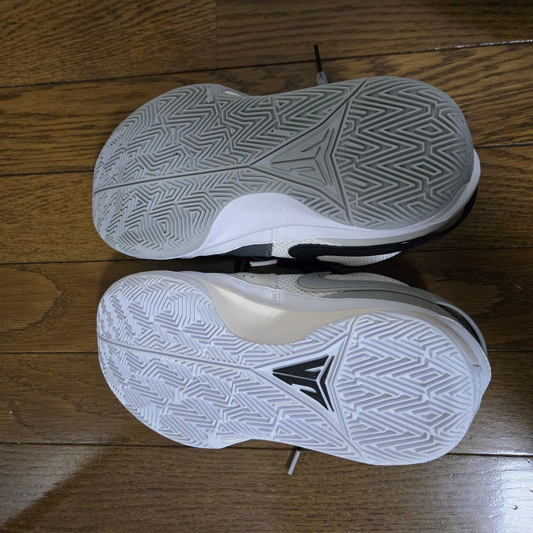 NIKE JA1 バッシュ