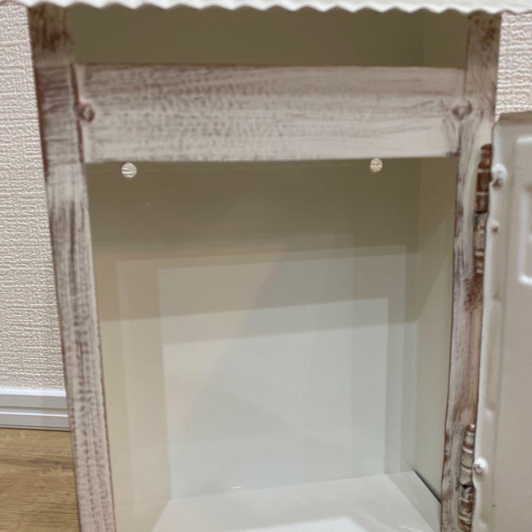 郵便受け【未使用品】ポスト鍵付き　ホワイト　アンティーク　ビンテージ風　イタリア