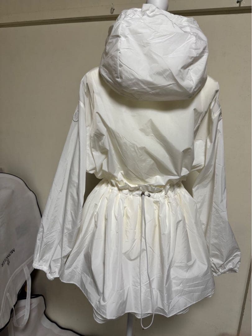 T⭐︎Y　モンクレールWETE 希少ホワイトsize1