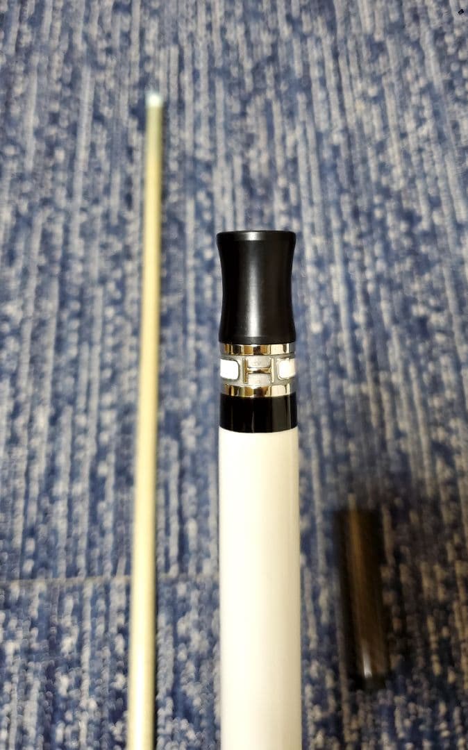 Lucasi Custom Hybrid ビリヤードキューバットのみ。