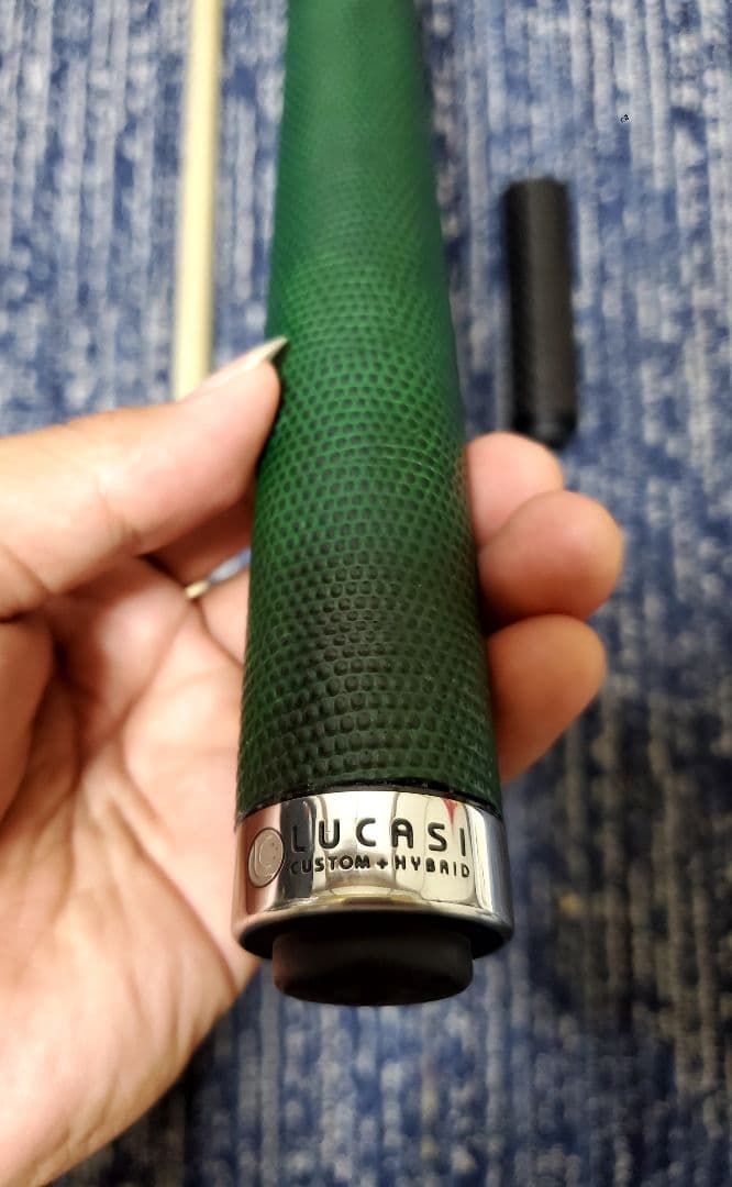 Lucasi Custom Hybrid ビリヤードキューバットのみ。