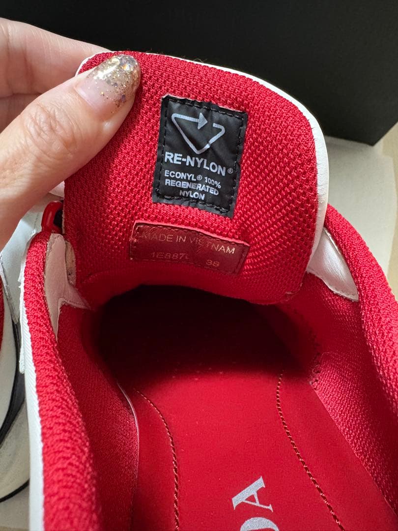 PRADA （RE-NYLON）レディーススニーカー 25センチ　ホワイト