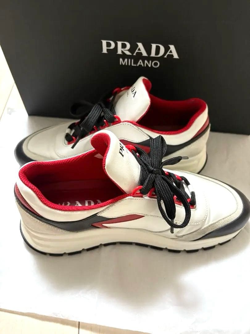 PRADA （RE-NYLON）レディーススニーカー 25センチ　ホワイト