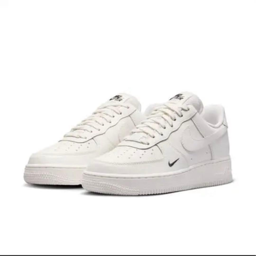 Nike Air Force 1 ホワイト23.5 ウィメンズ 新品 ESS