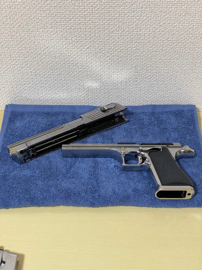 東京マルイ デザートイーグル クローム仕上げ 3マガジン付き