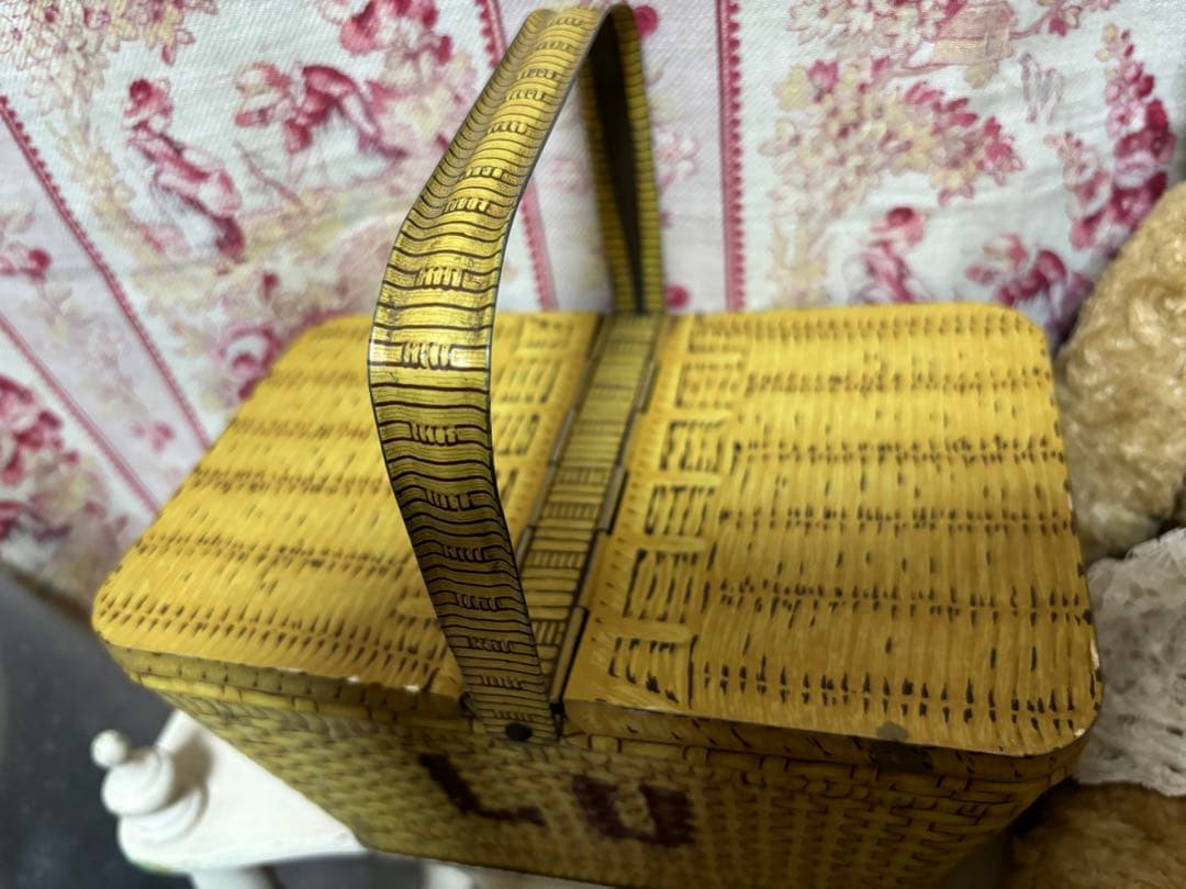 LUビスケット バスケット パニエ 缶 フランスアンティーク　ヴィンテージ