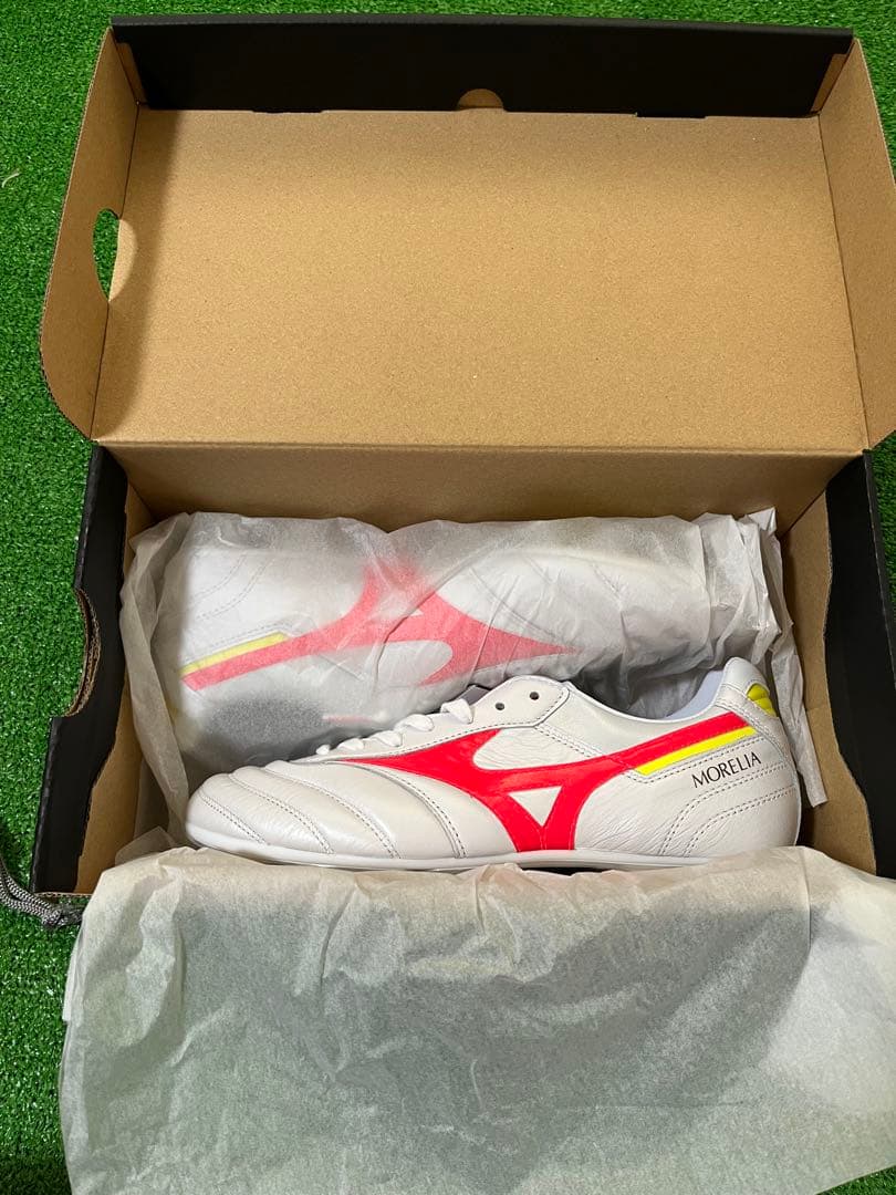 ミズノ　モレリア 24.0 cm