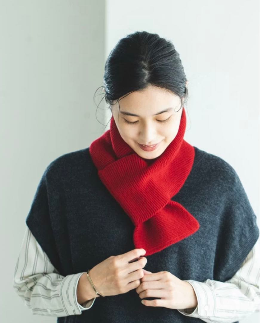 【新品未使用】nest Robe ネストローブ ウールミニマフラー　レッド