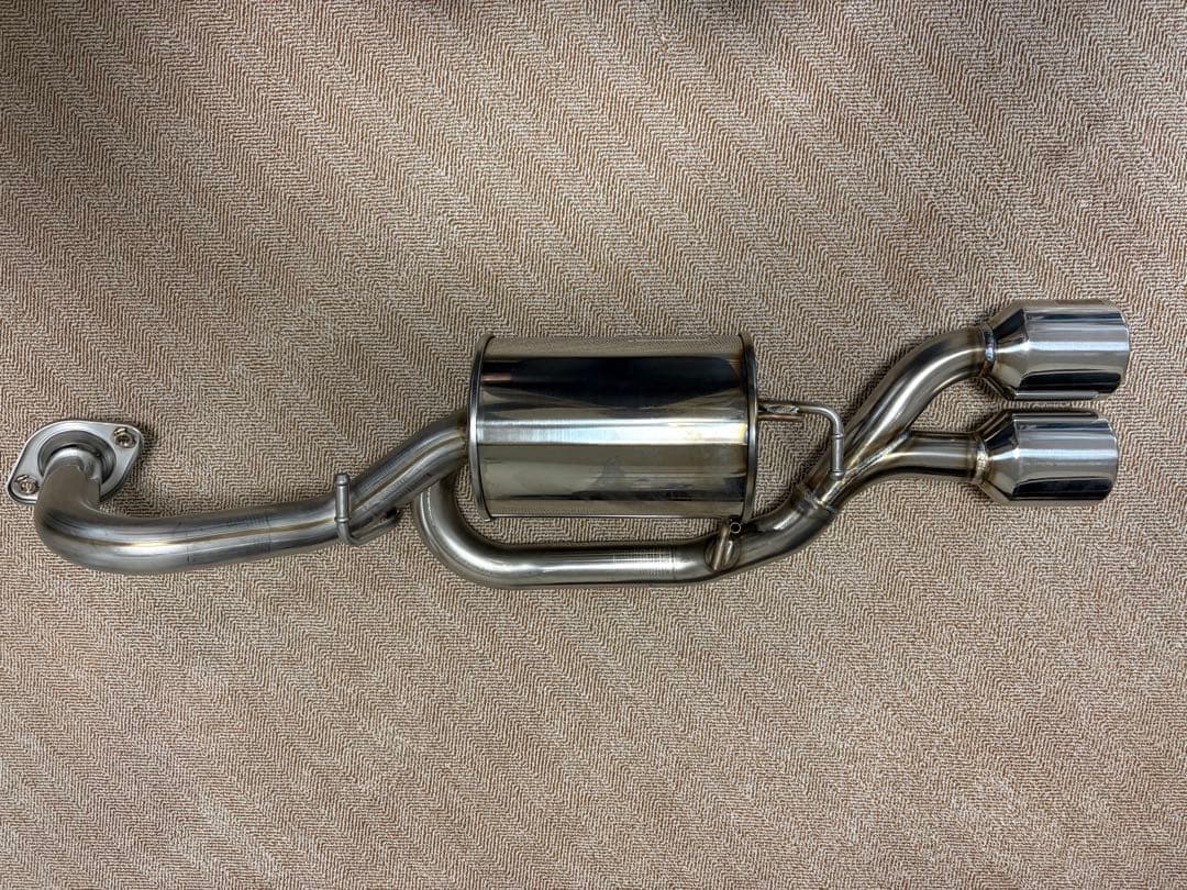 TRDハイレスポンスマフラーver.S(ver2)トヨタアクア　未使用