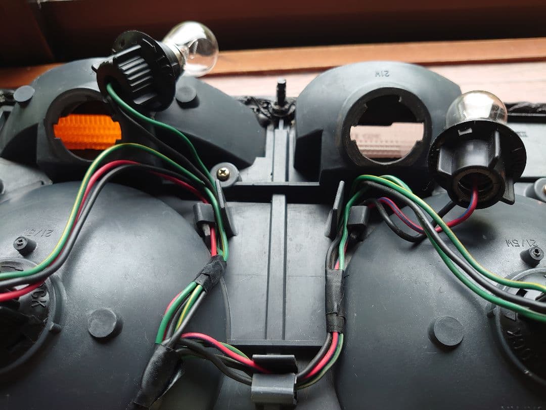 DR30スカイライン　テールランプ左　 希少GT系ブラックスモーク